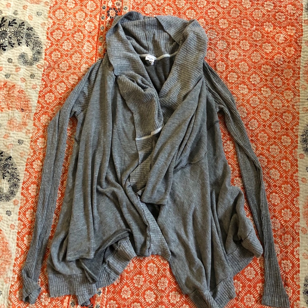 Splendid sweater size Medium